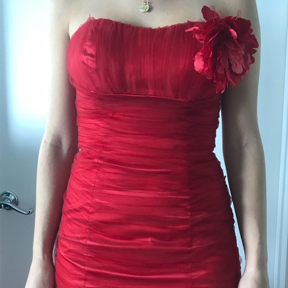 Perfect Prom Dress - Picture 2 of 8